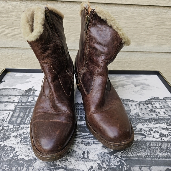 Born brown leather shearling lined western ankle boots size 7.5 - Picture 2 of 7